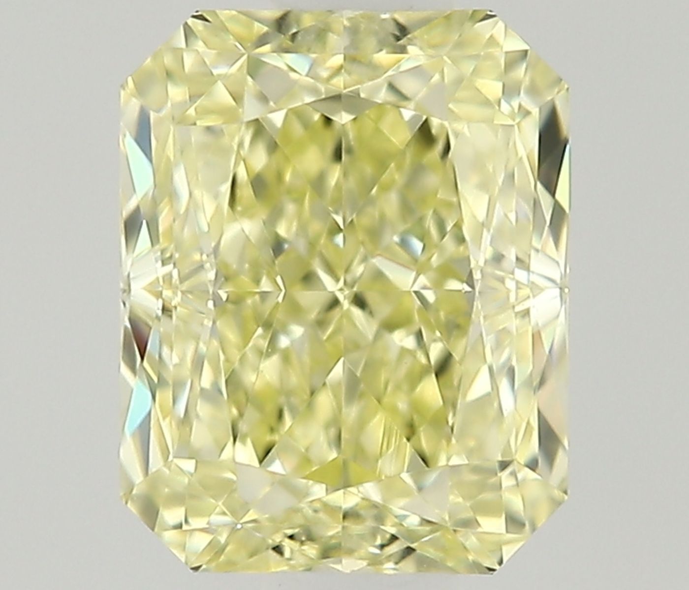 0.51 ct Radiant diamond
