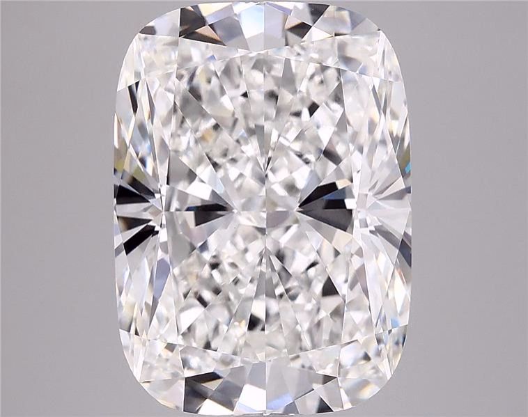 3.89 ct Cushion Modified diamond