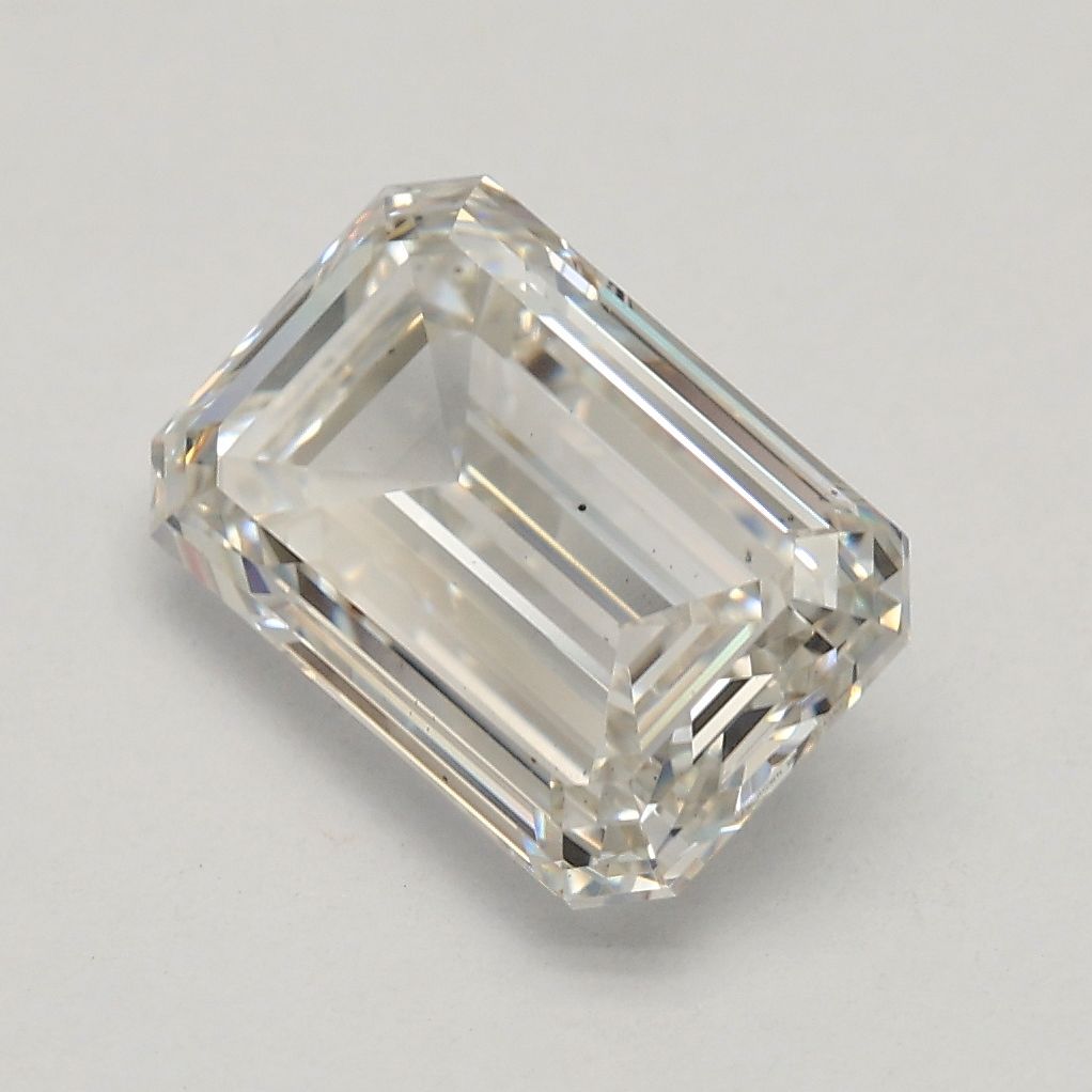 1.77 ct. emerald Lab Grown Diamond front image
