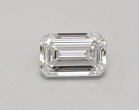 0.4 ct lab-grown Emerald Diamond