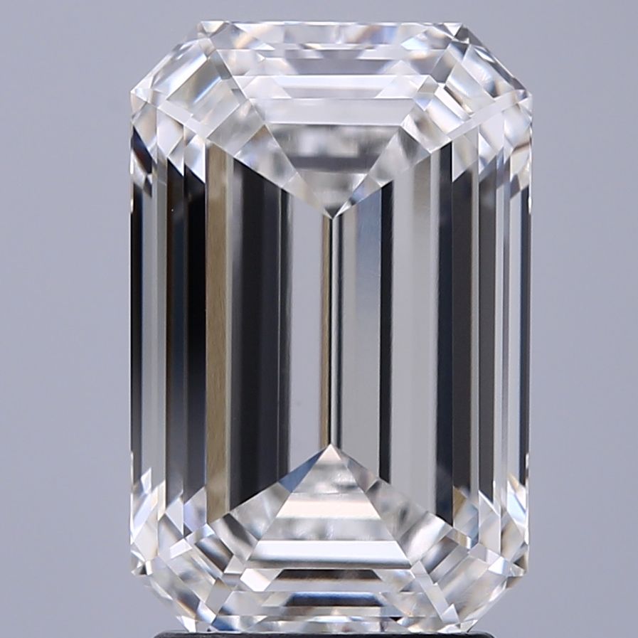 2.78 ct. emerald Lab Grown Diamond front image