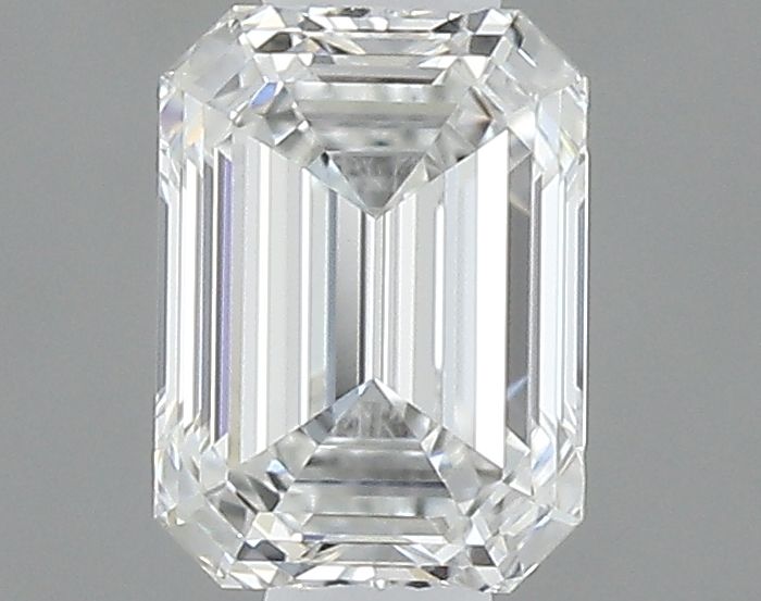 0.34 ct Emerald diamond