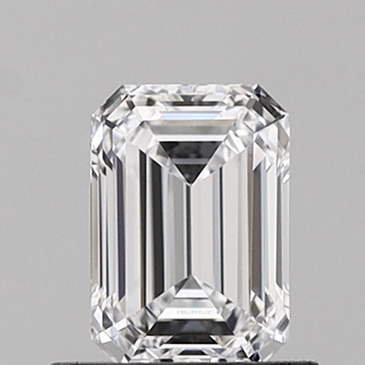 0.83 ct. emerald Lab Grown Diamond front image