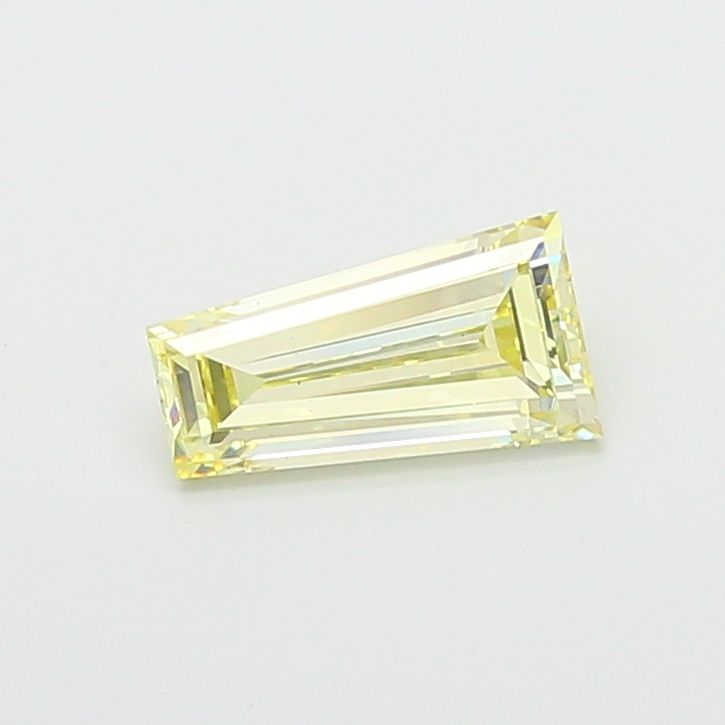 1.27 ct lab-grown Tapered baguette Diamond