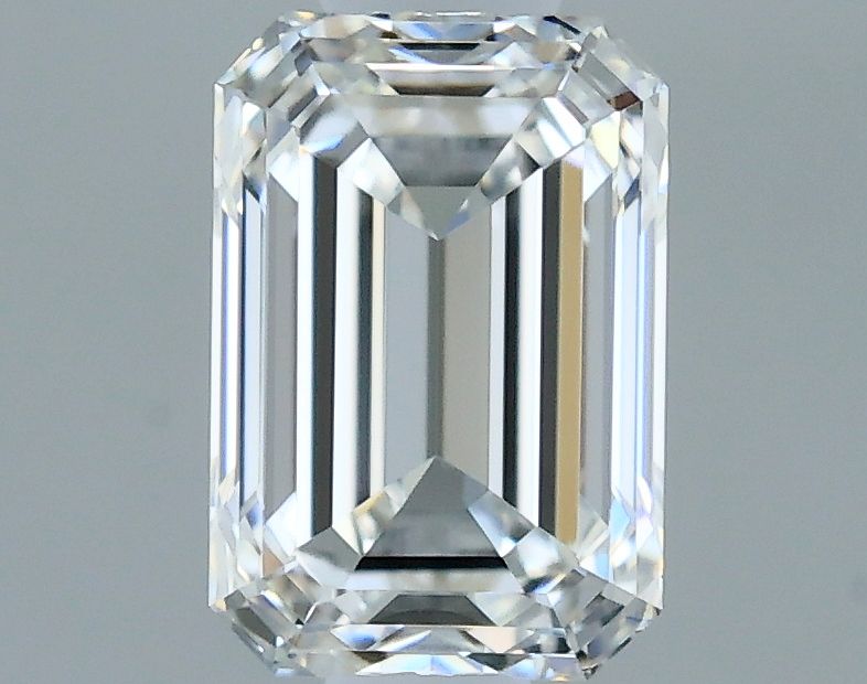 0.43 ct Emerald diamond