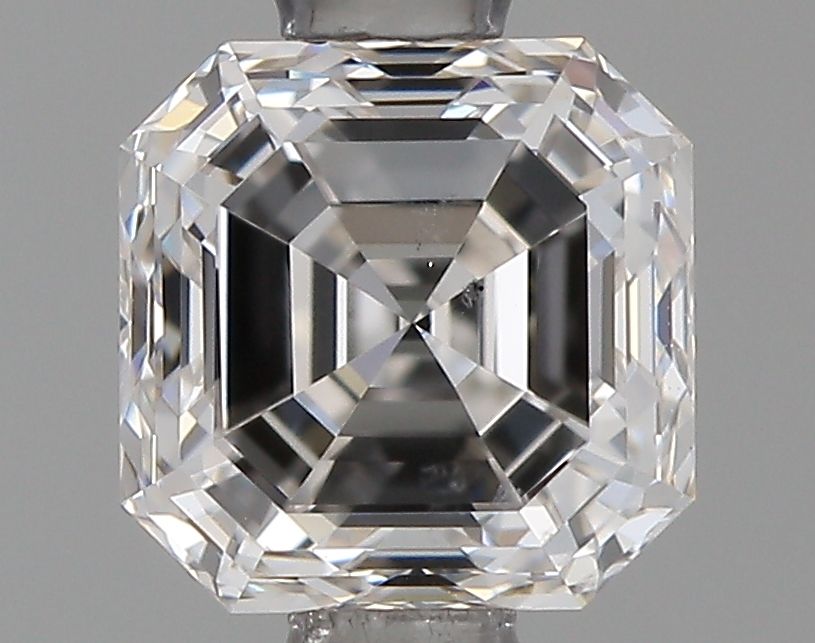 0.95 ct Square Emerald diamond