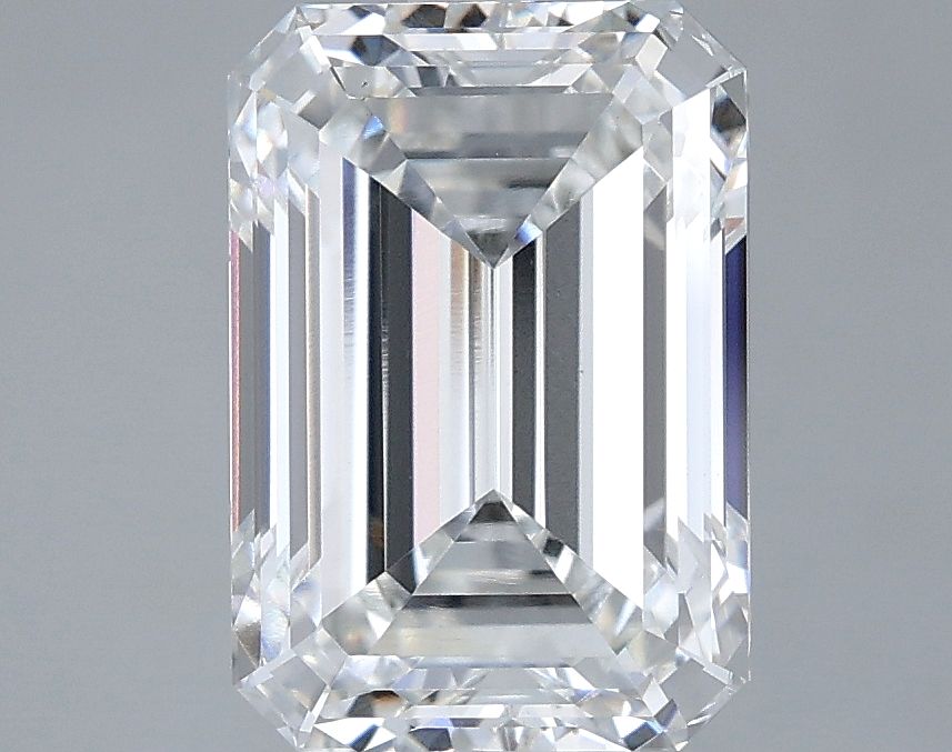 3.49 ct Emerald diamond