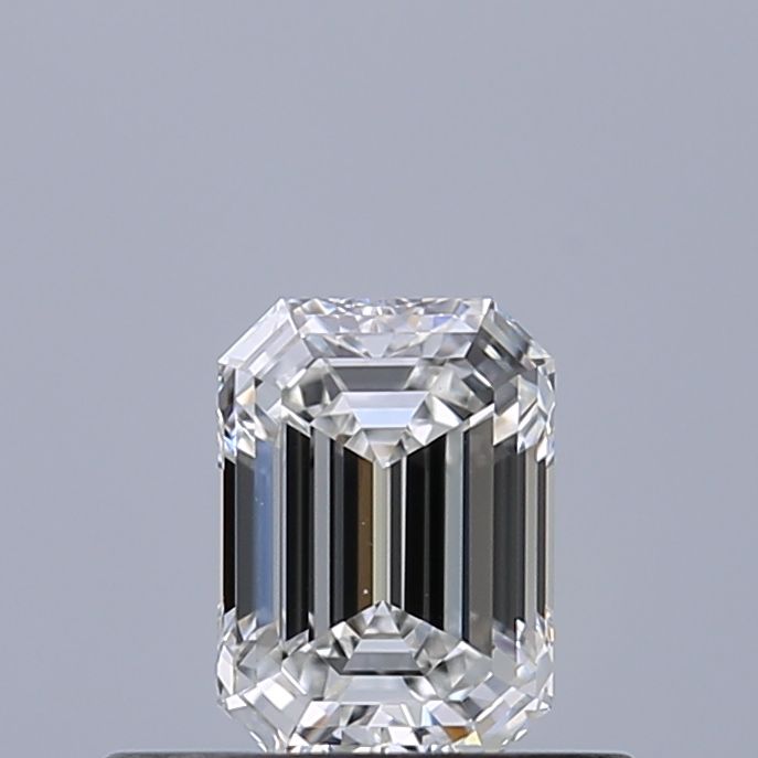 0.42 ct Emerald diamond