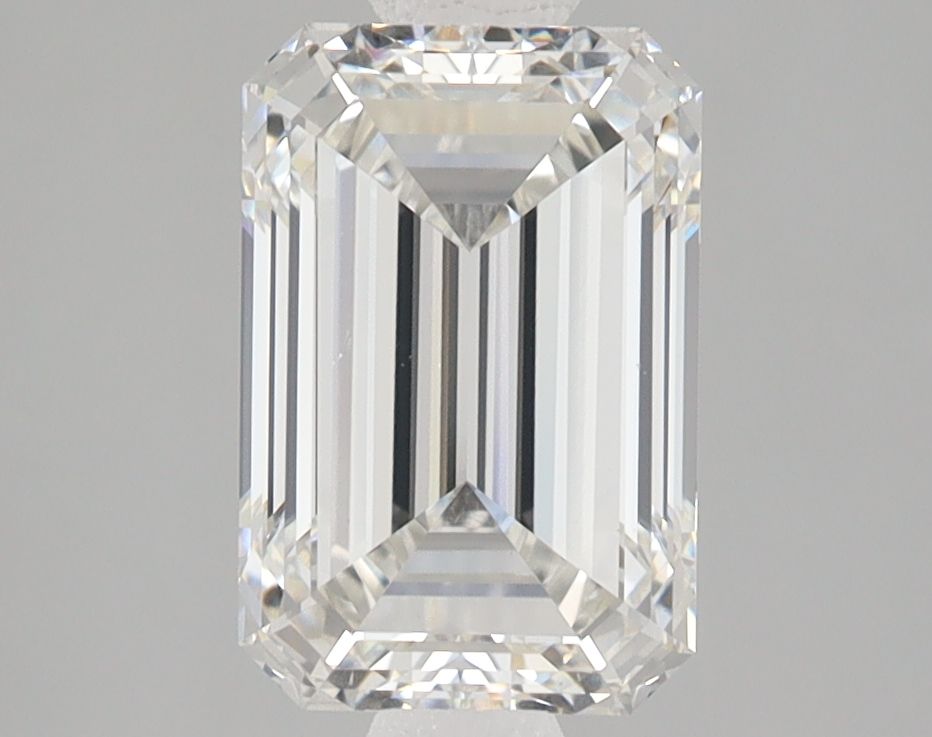 2.49 ct Emerald diamond