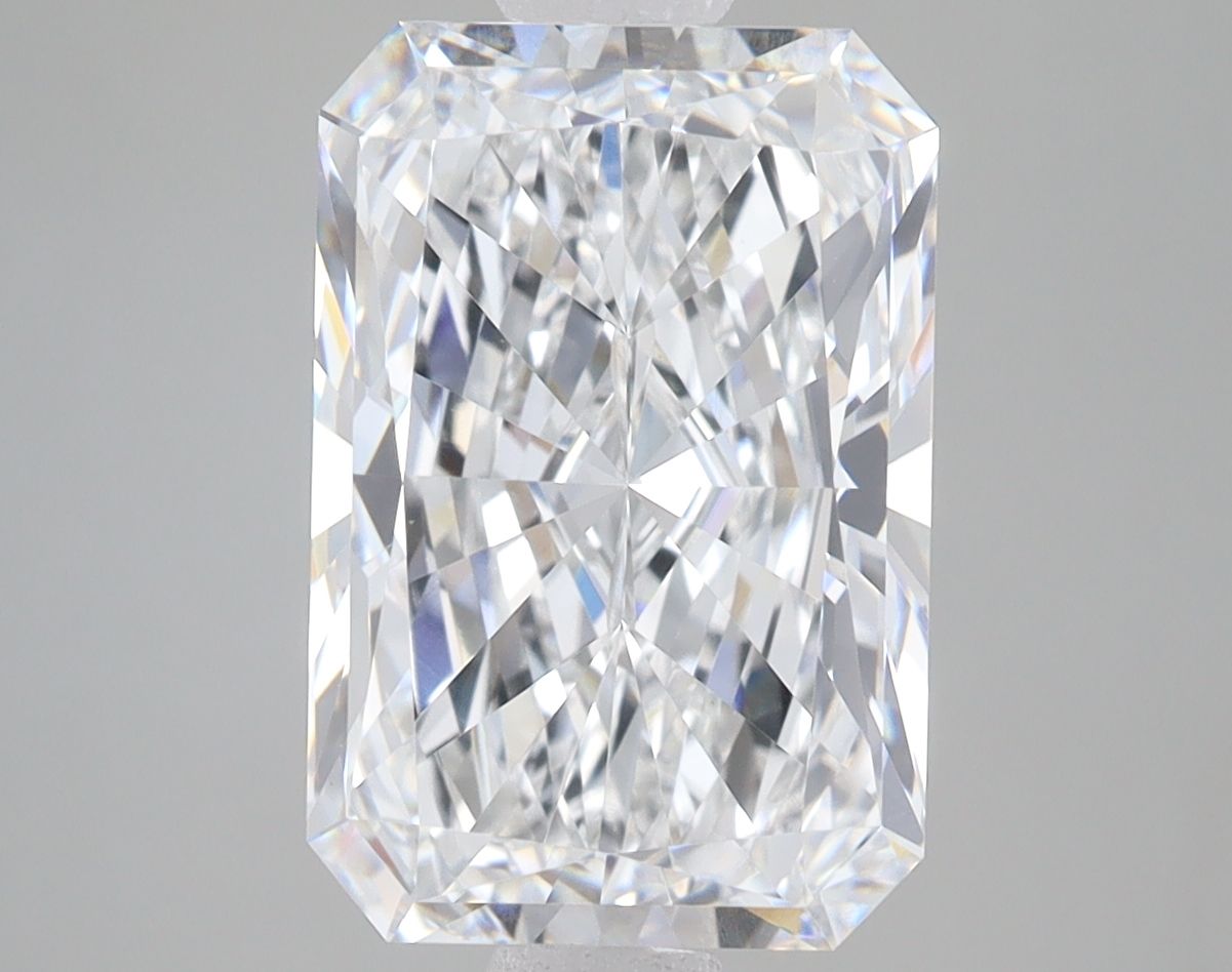 5.00 ct. radiant Lab Grown Diamond front image