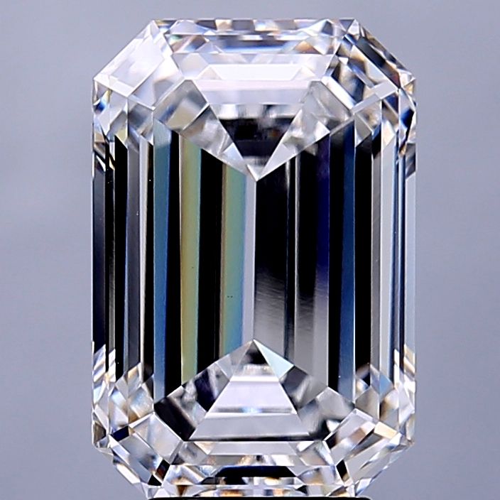 5.14 ct. emerald Lab Grown Diamond front image