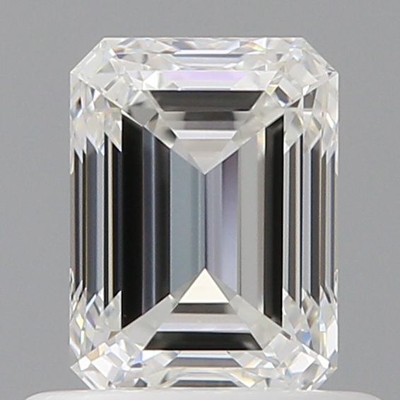0.70 ct Emerald diamond