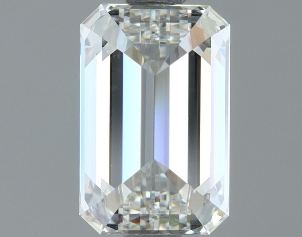 0.80 ct Emerald diamond
