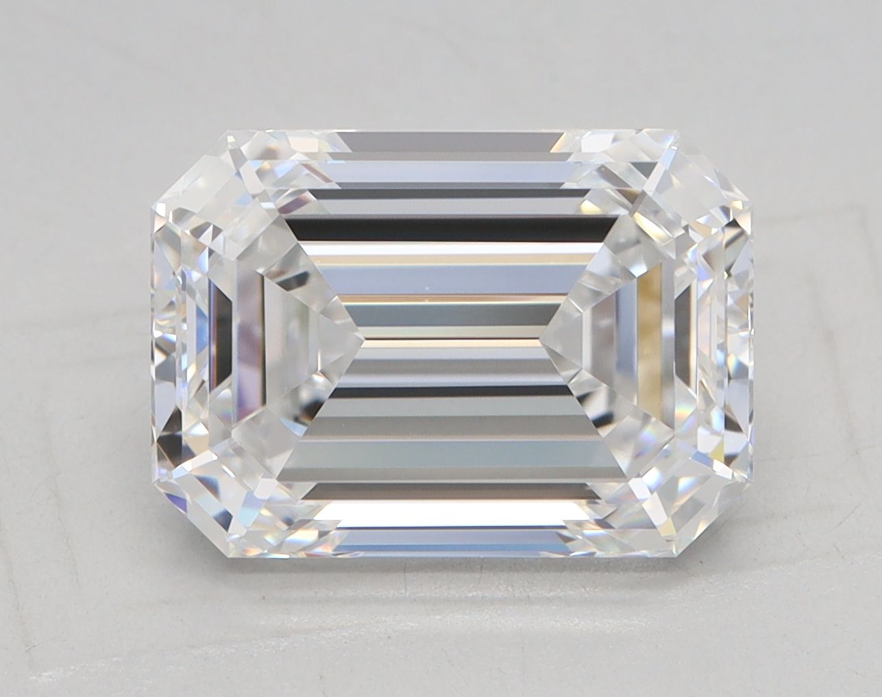 3.18 ct. emerald Lab Grown Diamond front image