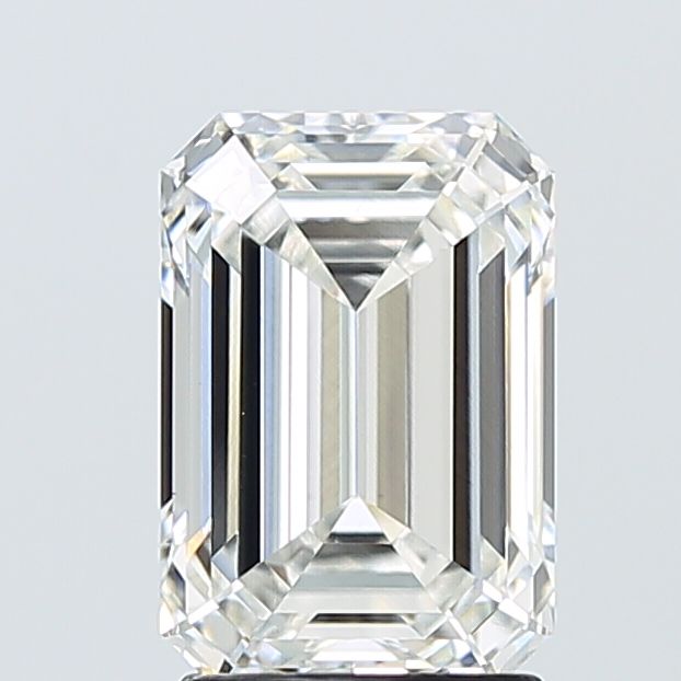 2.60 ct. emerald Lab Grown Diamond front image