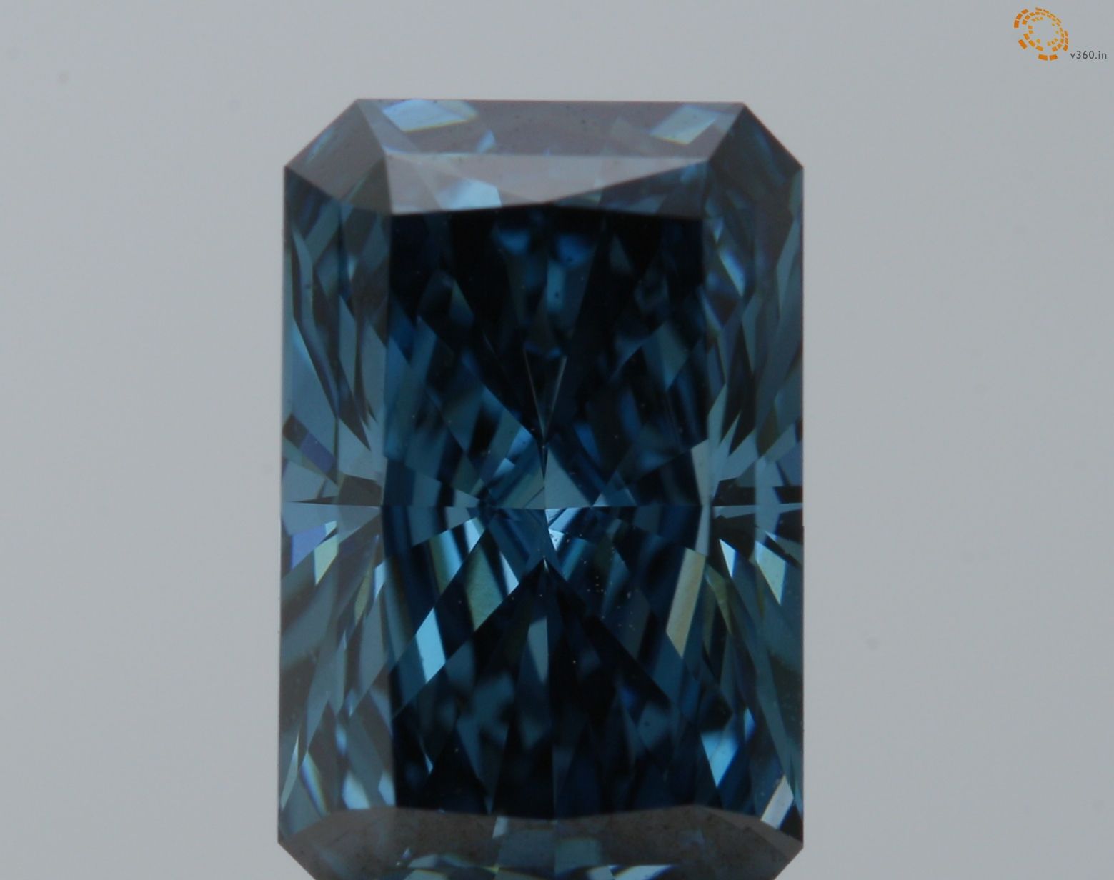 1.34 CT Fancy Vivid Blue RADIANT
