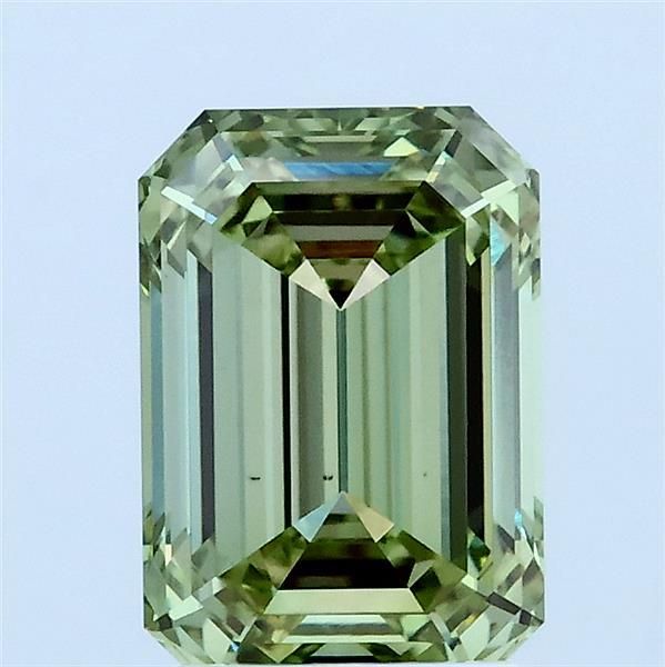 2.02 ct Emerald diamond
