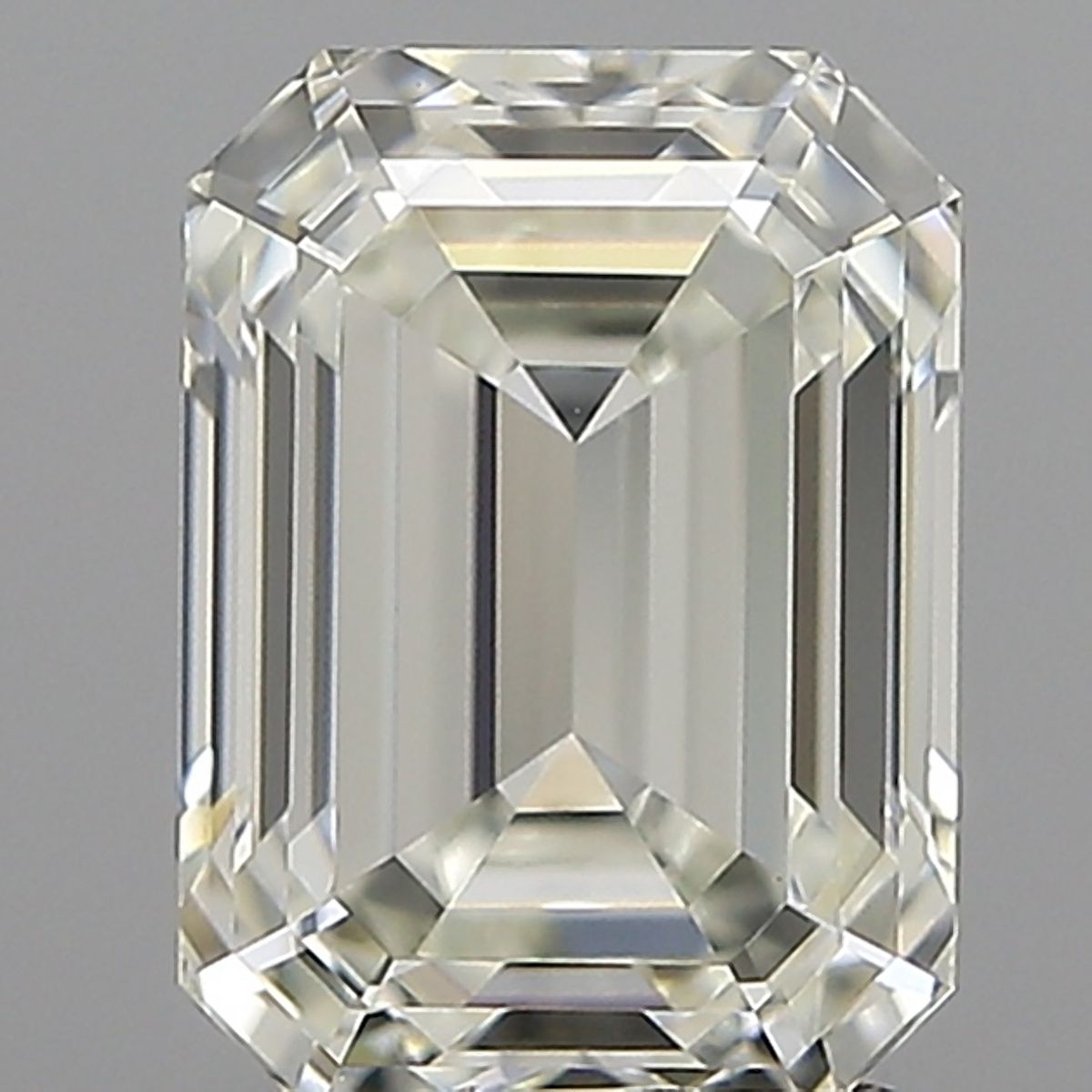 0.81 ct Emerald diamond
