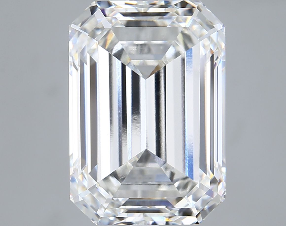 11.05 ct. emerald Lab Grown Diamond front image