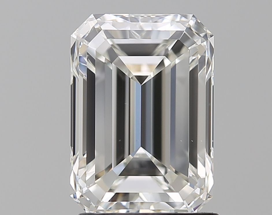 2.01 ct Emerald diamond