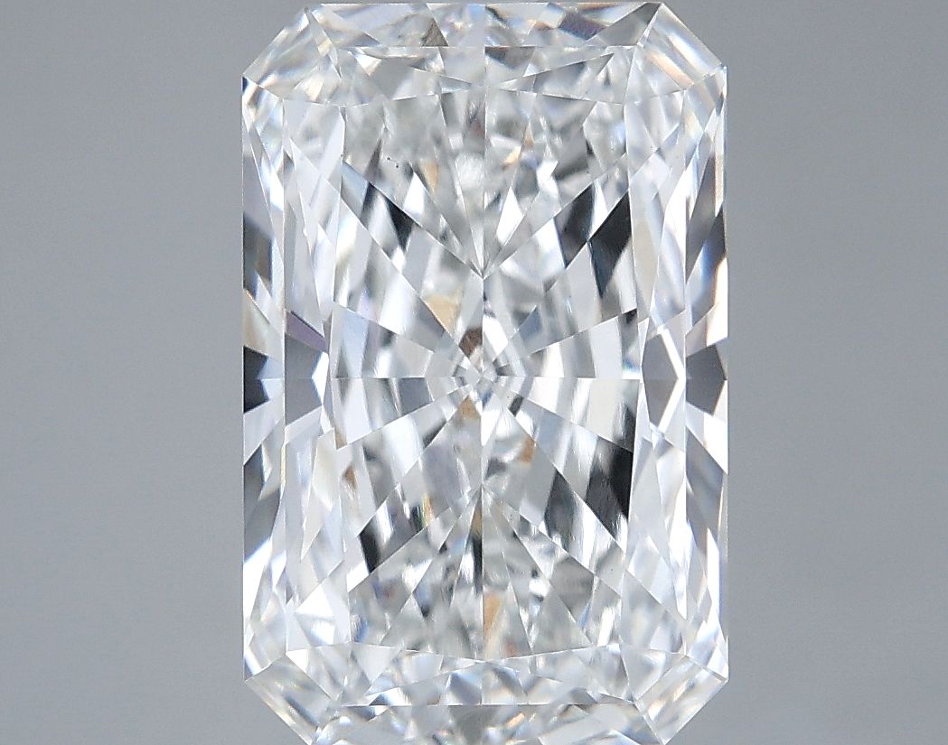 4.79 ct. radiant Lab Grown Diamond front image