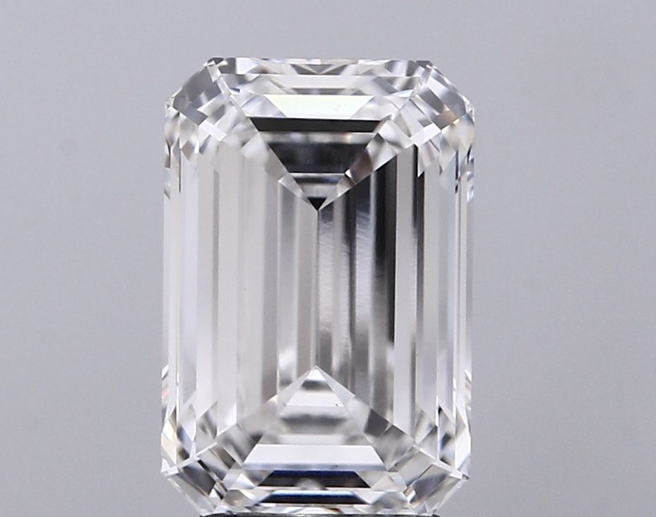 3.51 ct Emerald diamond