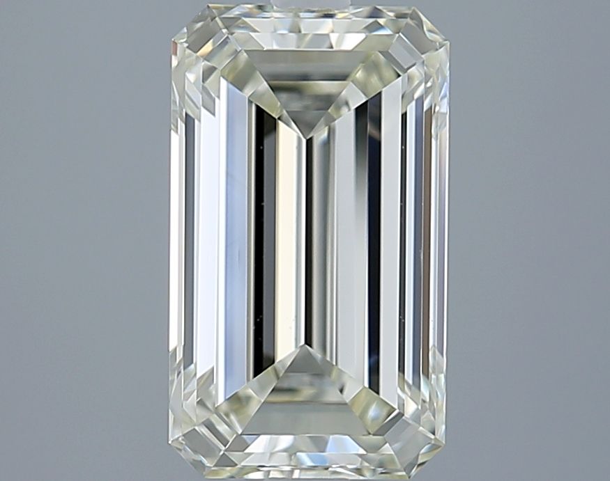 3.02 ct Emerald diamond
