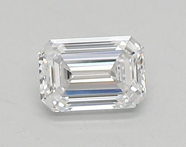 0.39 ct lab-grown Emerald Diamond