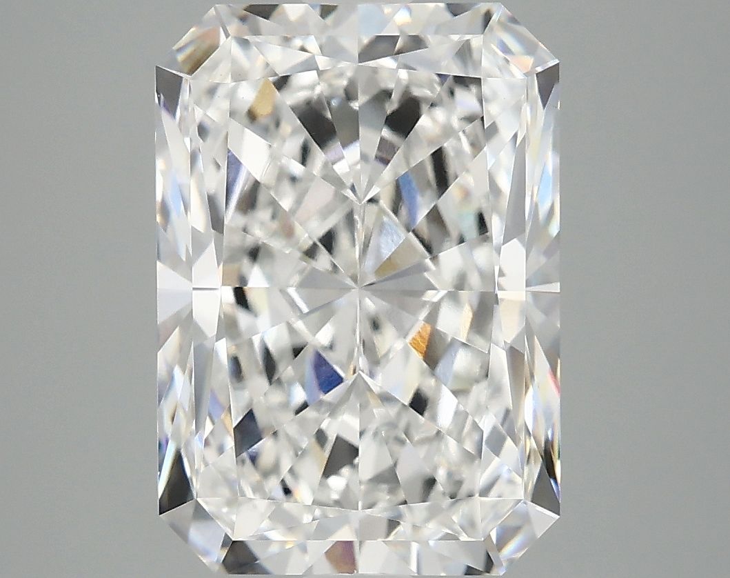 5.07 ct. radiant Lab Grown Diamond front image