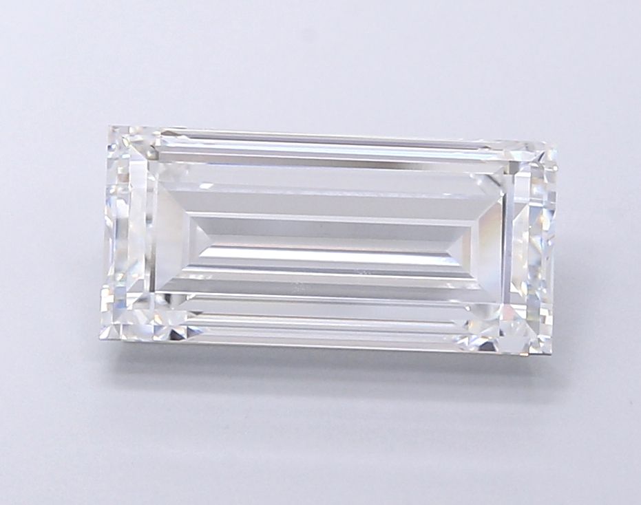 4.77 ct lab-grown Baguette Diamond