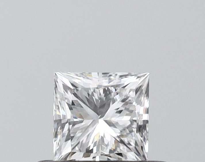 0.46 ct lab-grown Princess Diamond