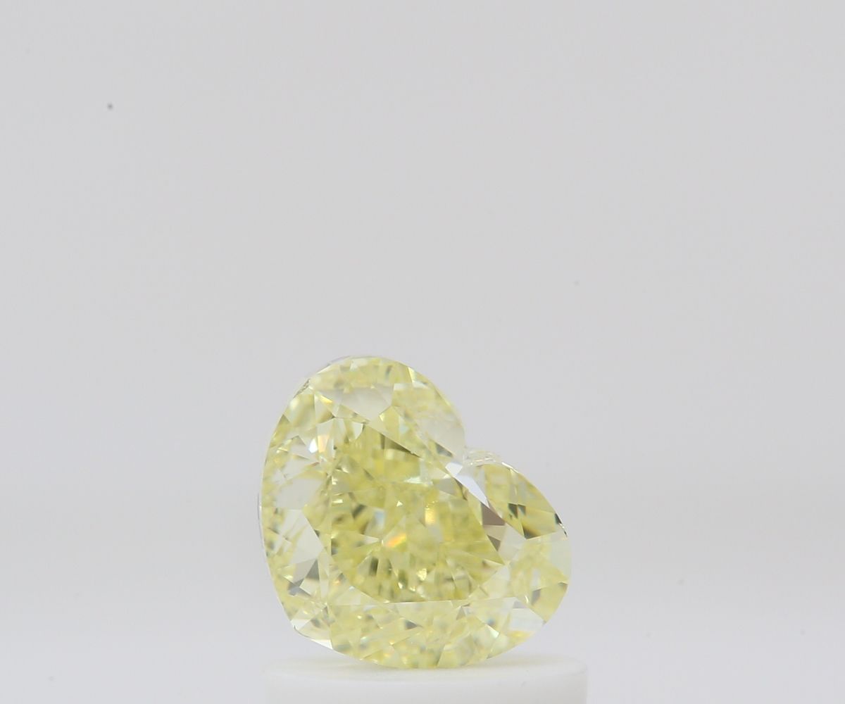 1.01 ct Heart diamond