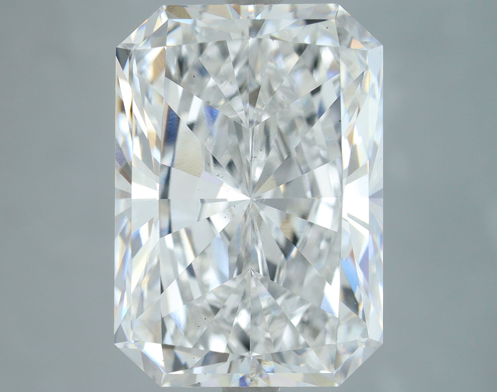 6.90 ct. radiant Lab Grown Diamond front image