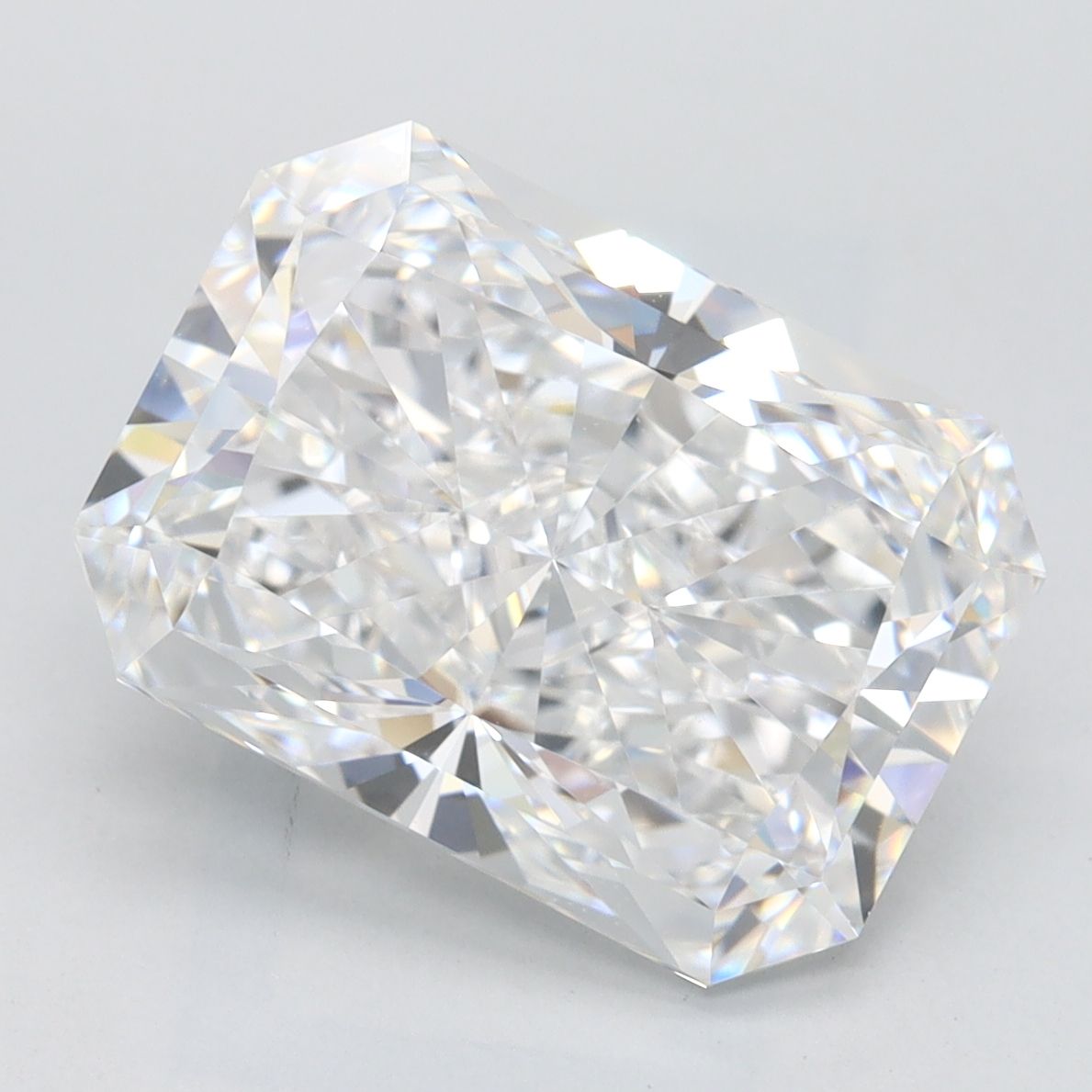 4.52 ct. radiant Lab Grown Diamond front image