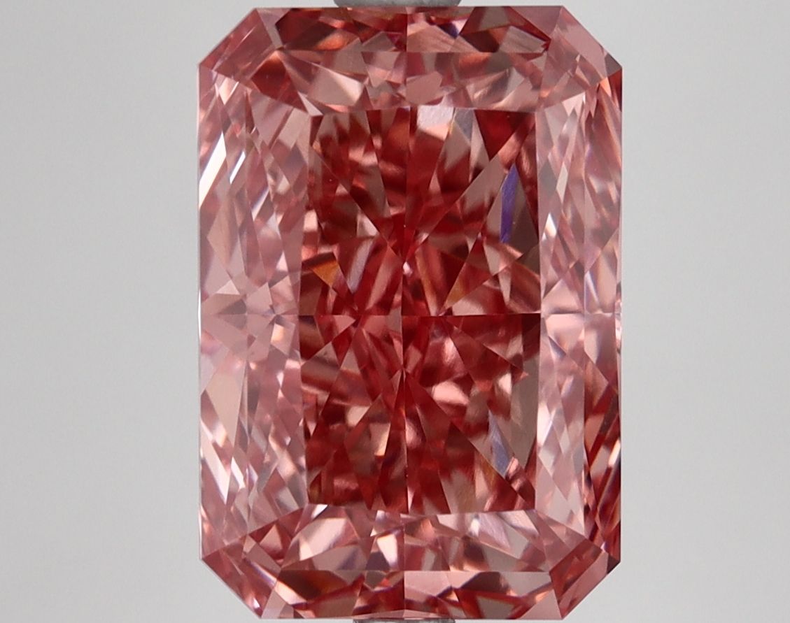 5.53 ct. radiant Lab Grown Diamond front image
