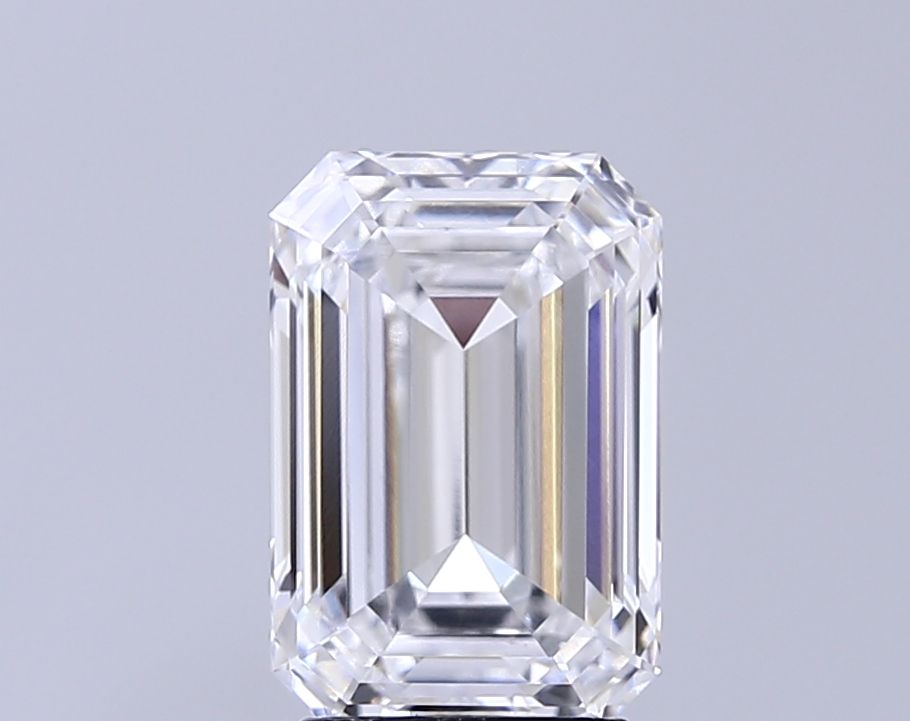 3.13 ct. emerald Lab Grown Diamond front image