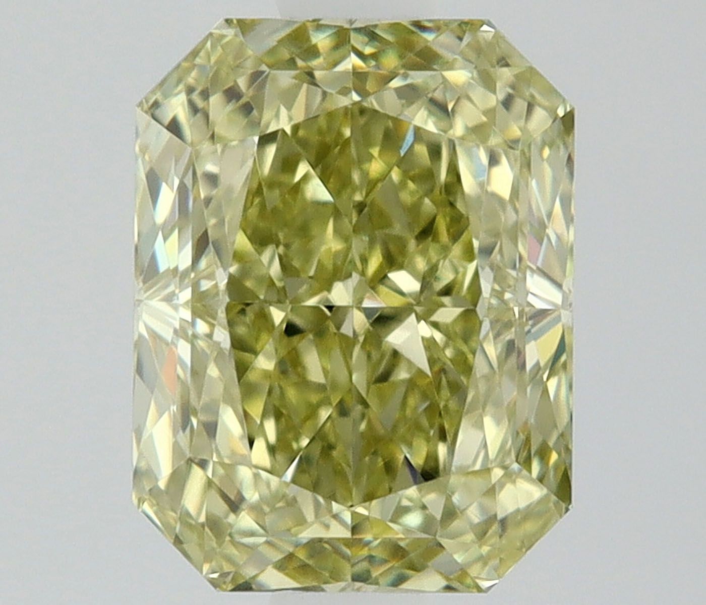 1.01 ct Radiant diamond