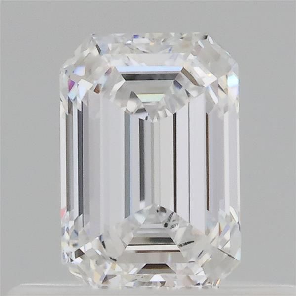 0.45 ct lab-grown Emerald Diamond