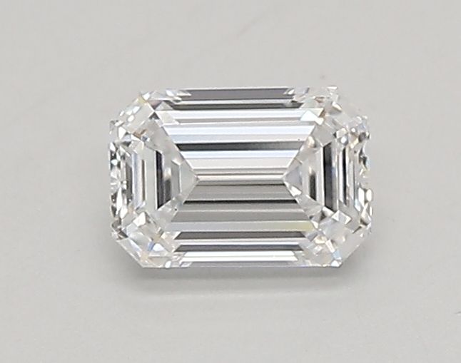 0.39 ct lab-grown Emerald Diamond