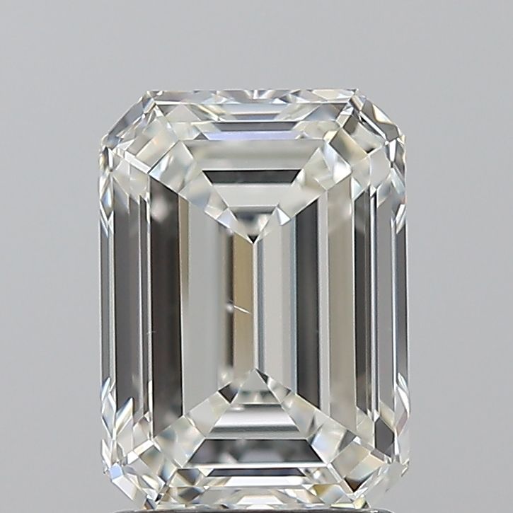 2.01 ct Emerald diamond
