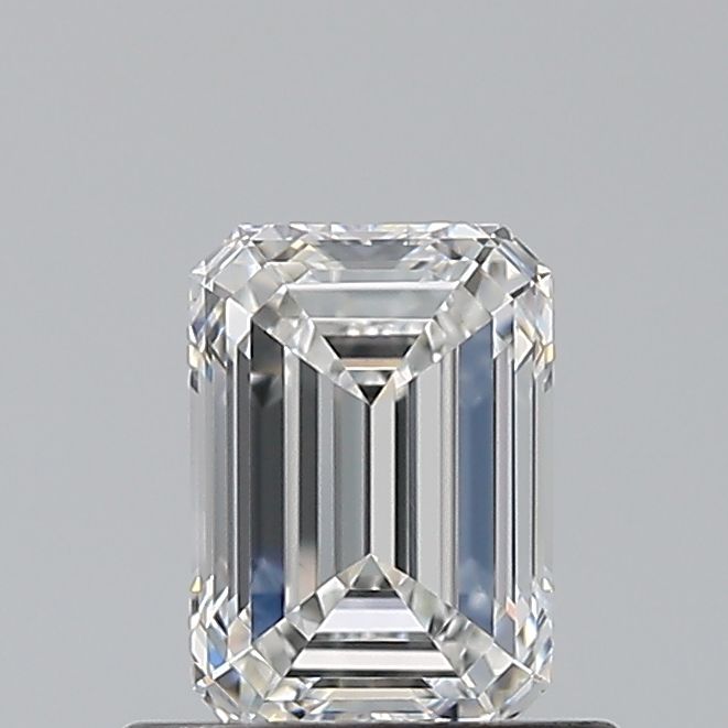 0.70 ct Emerald diamond