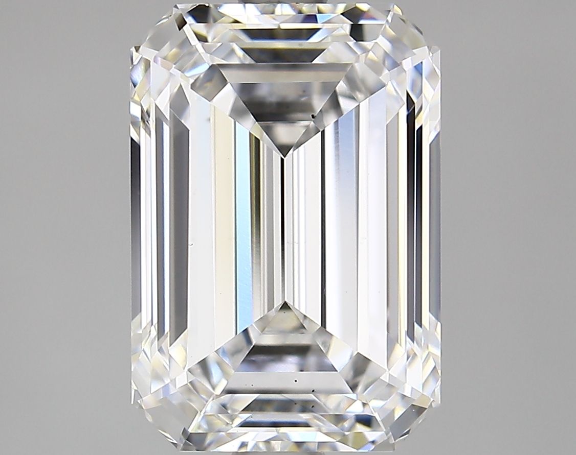 3.14 ct. emerald Lab Grown Diamond front image