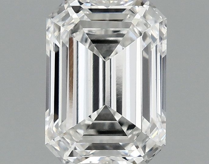 1.04 ct. emerald Lab Grown Diamond front image