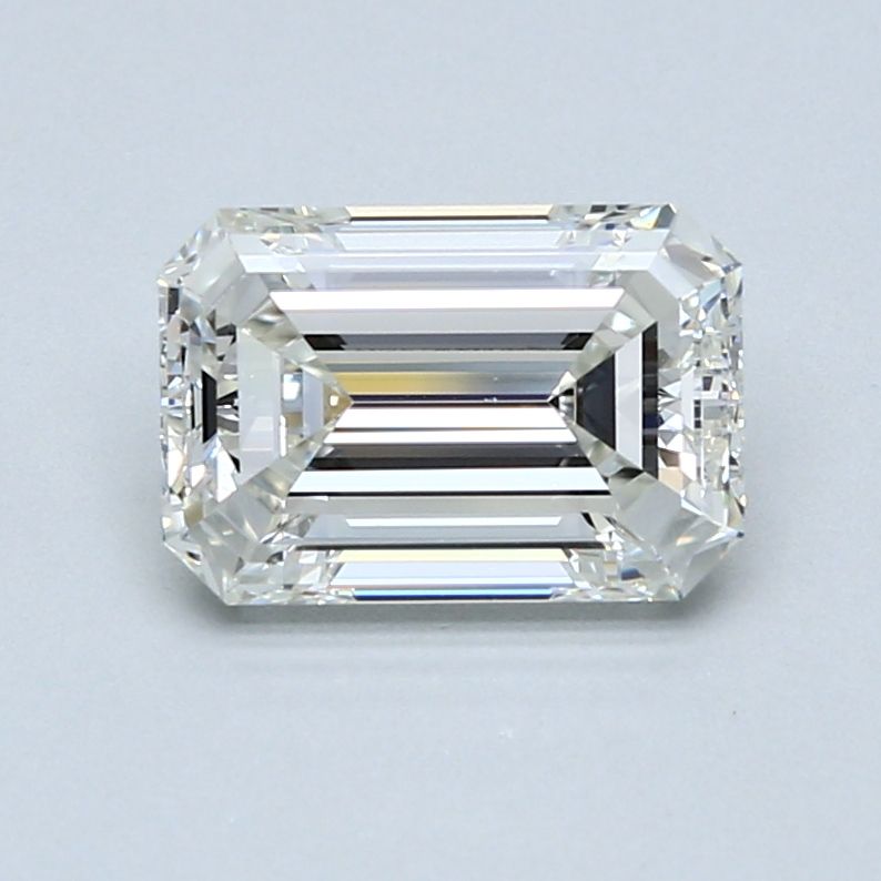2.01 ct Emerald diamond