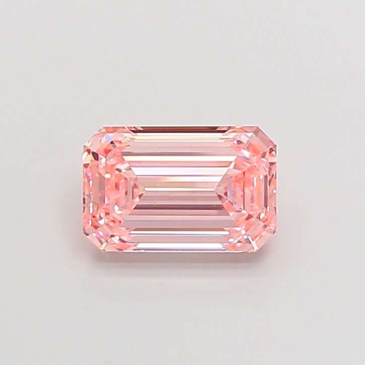 3.06 ct Emerald diamond
