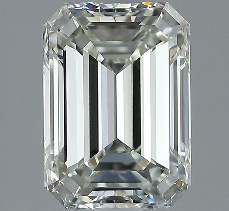 2.01 ct Emerald diamond