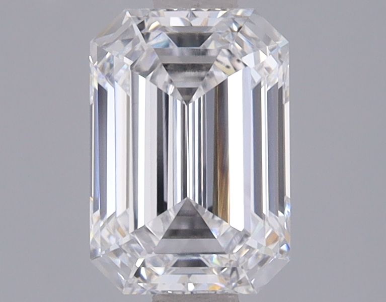1.54 ct. emerald Lab Grown Diamond front image