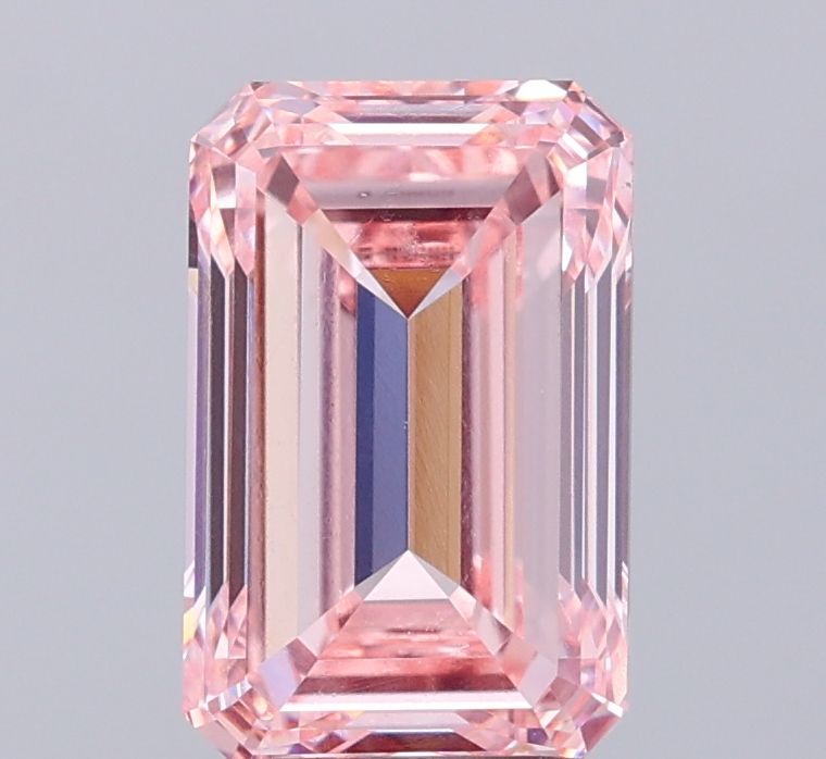 3.01 ct Emerald diamond