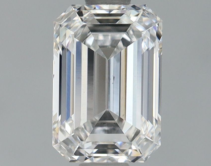 0.96 ct. emerald Lab Grown Diamond front image