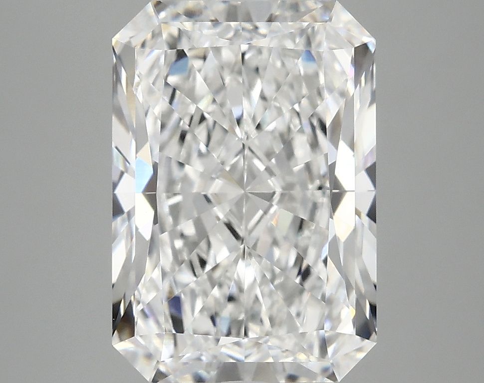 3.91 ct. radiant Lab Grown Diamond front image